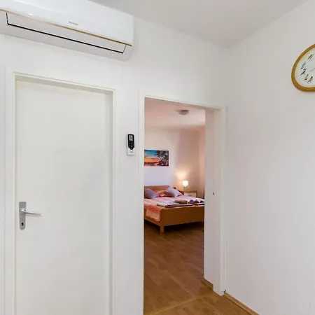 Apartamento Luka *