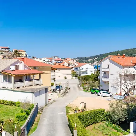 Apartament Luka *