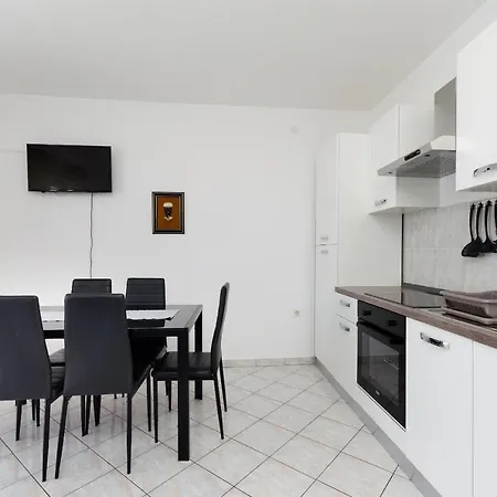 Apartament Luka