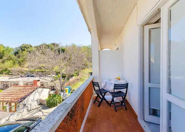 Luka * Supetarska Draga