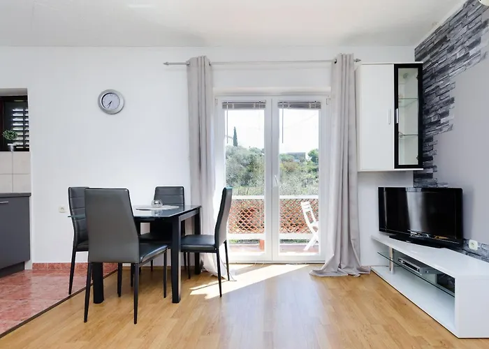 Luka Apartmán
